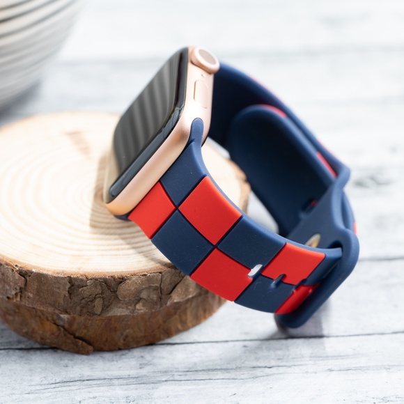 Apple Watch Band, Red & Blue Checkered Soft Silicone Band Strap for 38/40/41 mm - Picture 1 of 3
